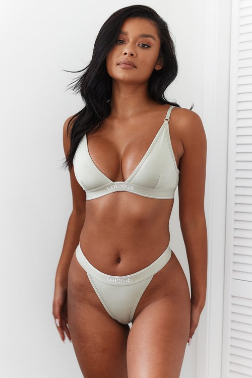 Lounge Underwear Bamboo Minimal Triangle Bra & String/Briefs Set Olivgröna | UBPN-13429